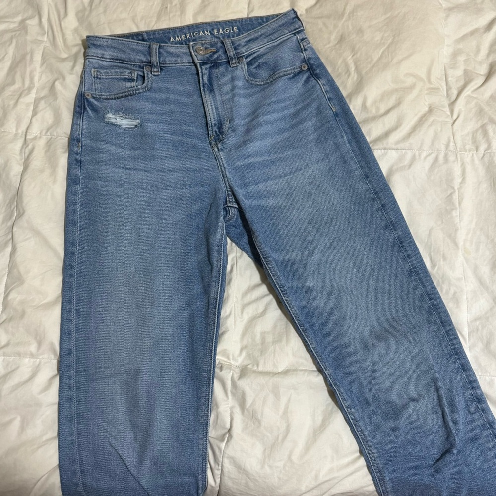 American Eagle Straight Leg Jean